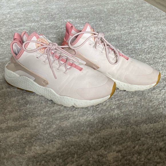 nike air huarache run ultra premium